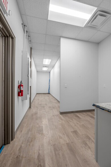 More Photos Of 100 Regency Point Path, Lexington Freestanding For Lease