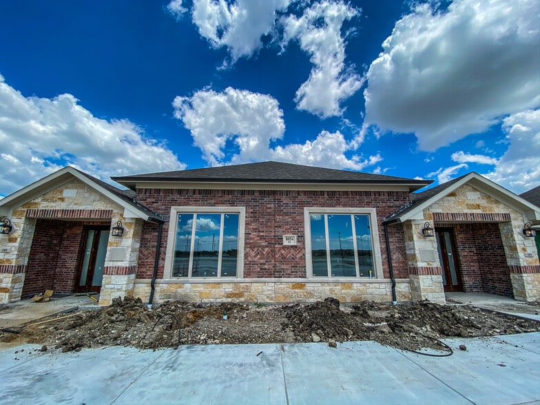 More Photos Of 8054 Preston Rd, Frisco Medical For Lease