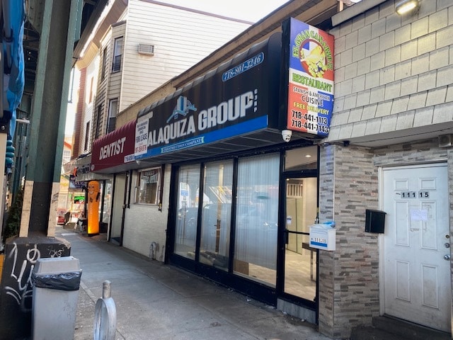 More Photos Of 111-11 Jamaica Ave, Richmond Hill Storefront For Lease