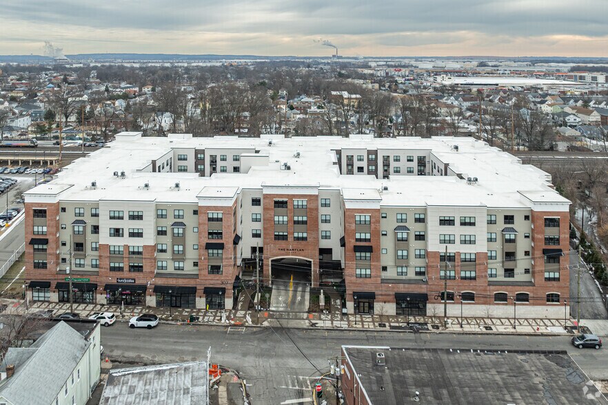 More Photos Of 307 W Elizabeth Ave, Linden Apartments For Lease