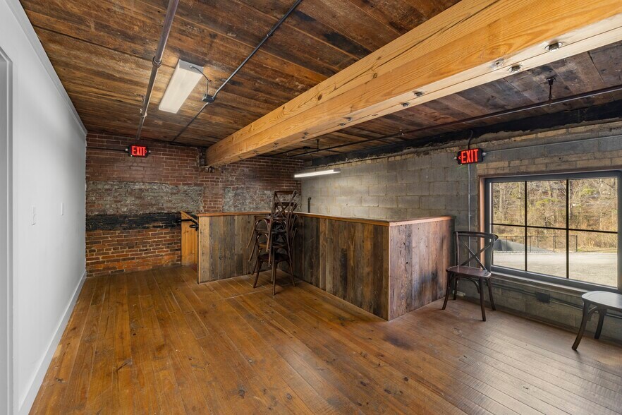 More Photos Of 600 S Broad St, Monroe Manufacturing For Lease