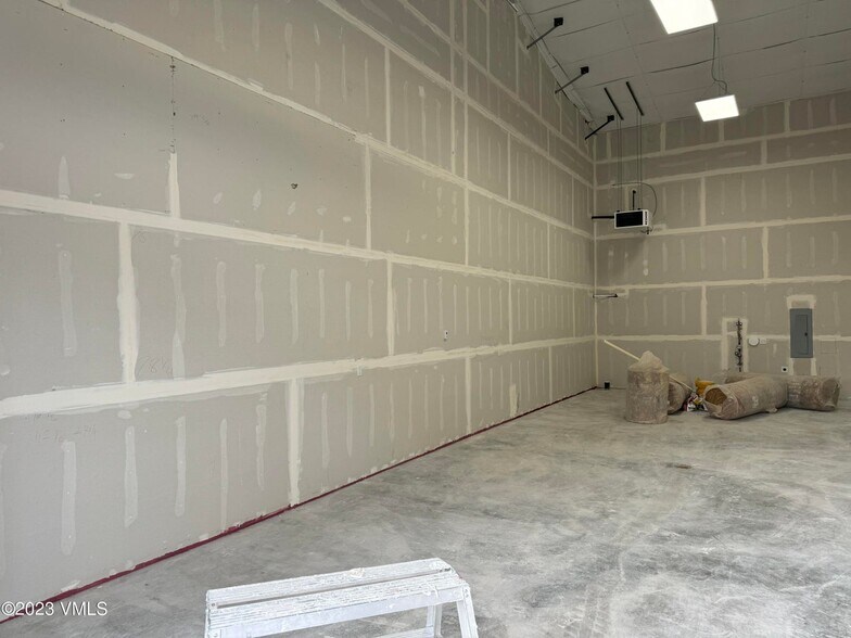 More Photos Of 151 Spring Creek Rd, Gypsum Industrial For Lease