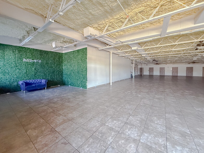 More Photos Of 1004 E 6th St, Alice Healthcare For Sale