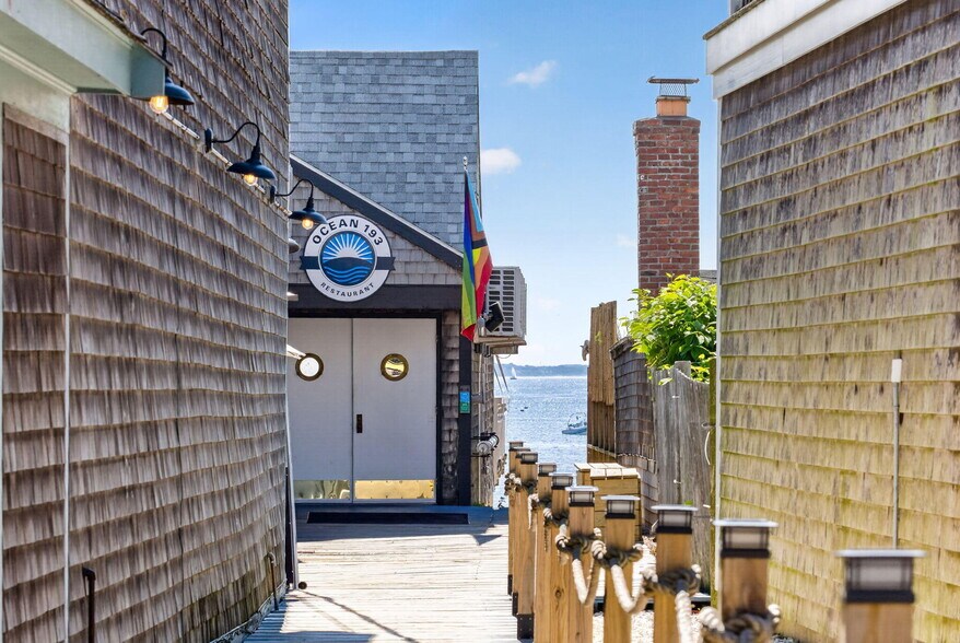 More Photos Of 193A Commercial St, Provincetown Bar For Sale
