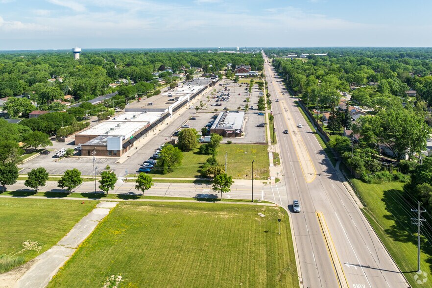 Primary Photo Of 6600 Barrington Rd, Hanover Park Land For Sale