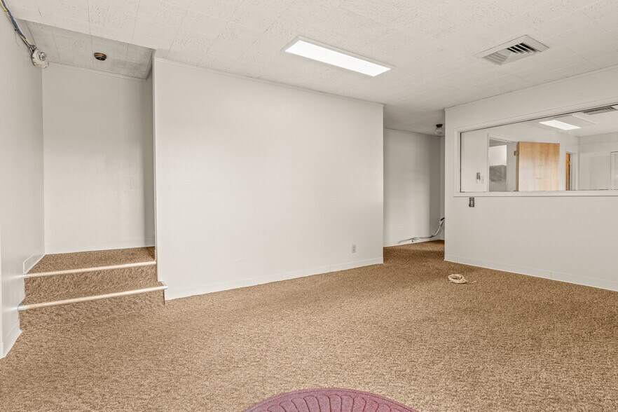 More Photos Of 517 Evans Ave, Reno Warehouse For Lease
