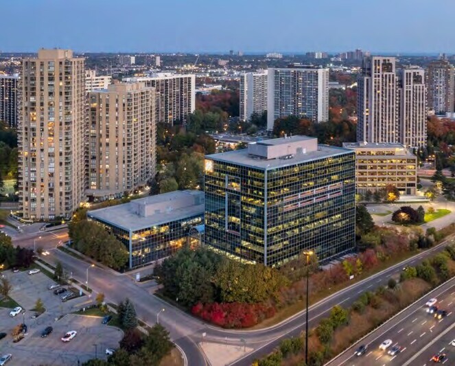 More Photos Of 3 Concorde Gate, Toronto Office For Lease