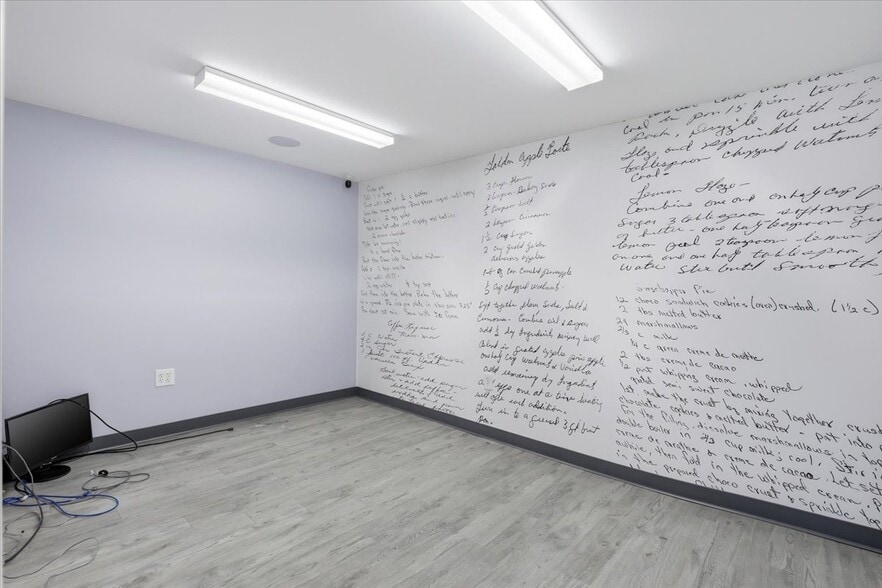 More Photos Of 108 S Pine St, Princeton Storefront Retail Office For Sale