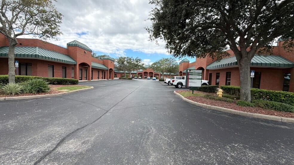 More Photos Of 1440 N Nova Rd, Daytona Beach Unknown For Lease