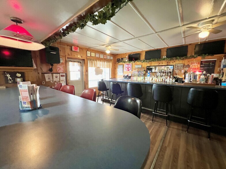 More Photos Of 583 S 1st St, Fulton Restaurant For Sale