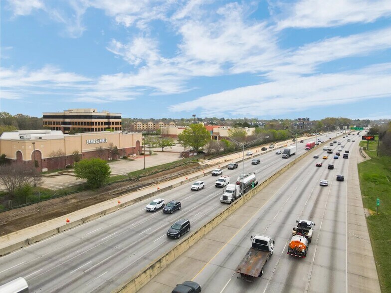 More Photos Of 2590 Citiplace Ct, Baton Rouge Freestanding For Lease