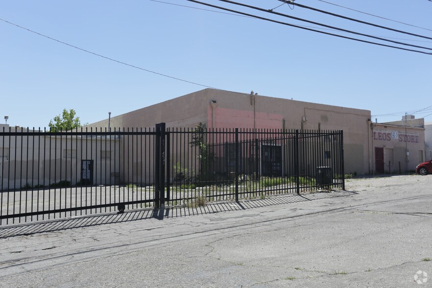 More Photos Of 15572-15576 7th St, Victorville General Retail For Sale