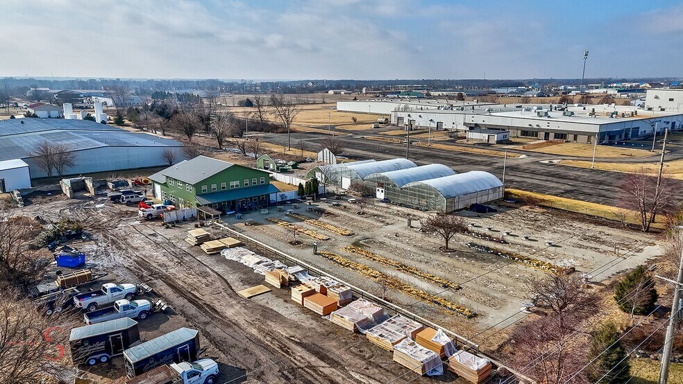 More Photos Of 611 E Dayton Rd, Ottawa Warehouse For Sale
