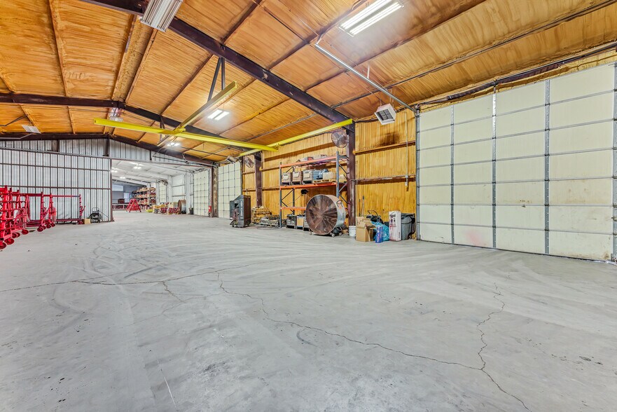 More Photos Of 4400 US Highway 377, Granbury Industrial For Lease