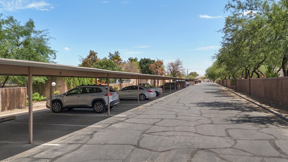 More Photos Of 3737 N Country Club Rd, Tucson Apartments For Sale