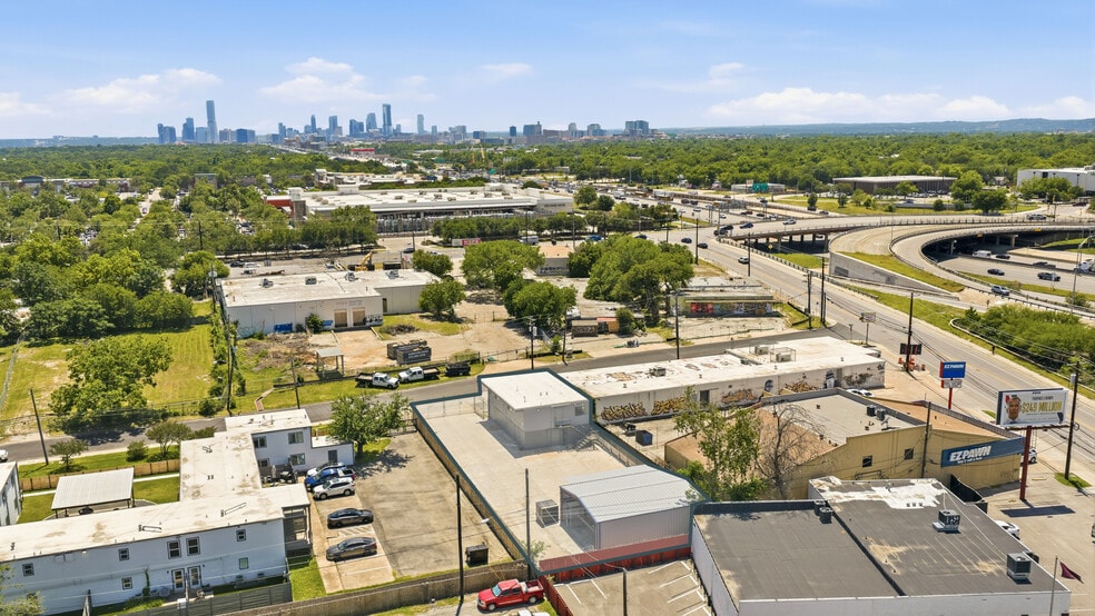 More Photos Of 1120 E 52nd St, Austin Flex For Sale
