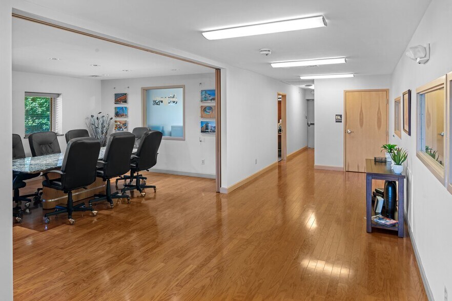 More Photos Of 1994, Jamison Freestanding For Sale