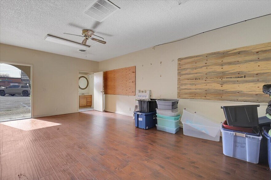 More Photos Of 525 Plumas St, Yuba City Storefront For Sale