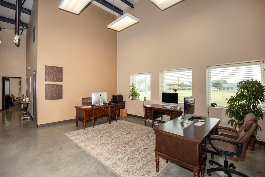 More Photos Of 1145 Butler Rd, League City Office For Sale
