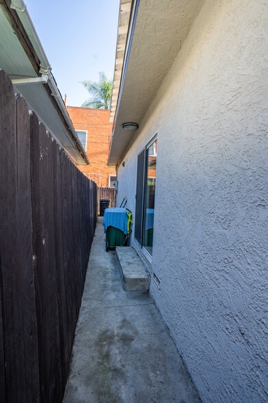 More Photos Of 416 Lime Ave, Long Beach Multifamily For Sale