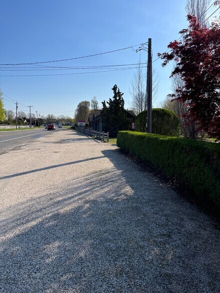 More Photos Of 773 Montauk Hwy, Water Mill General Retail For Lease