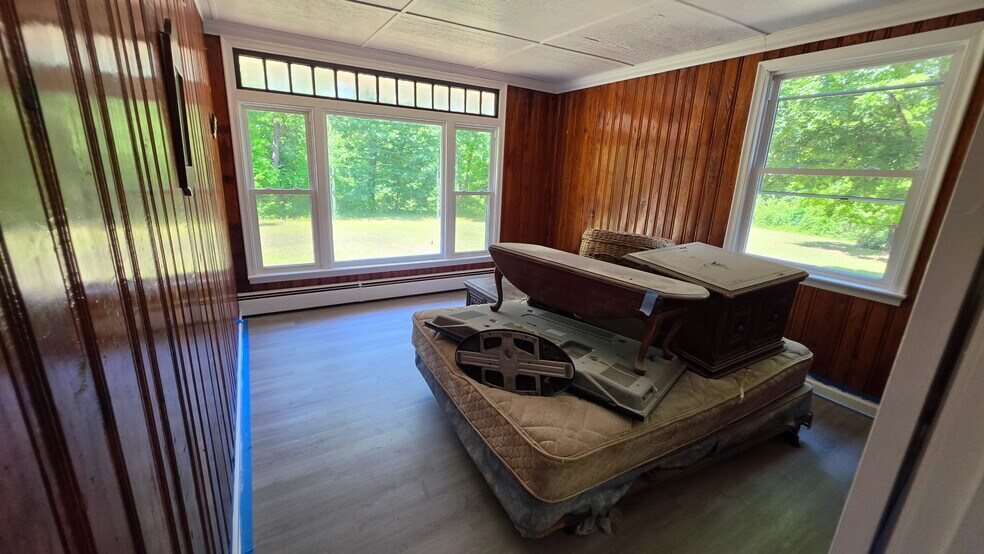 More Photos Of 12-R Jackielyn Cir, Granby Apartments For Sale
