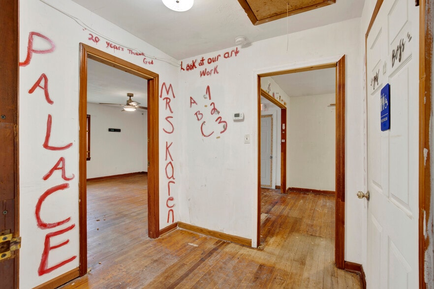 More Photos Of 4710 Augusta Rd, Savannah Flex For Sale