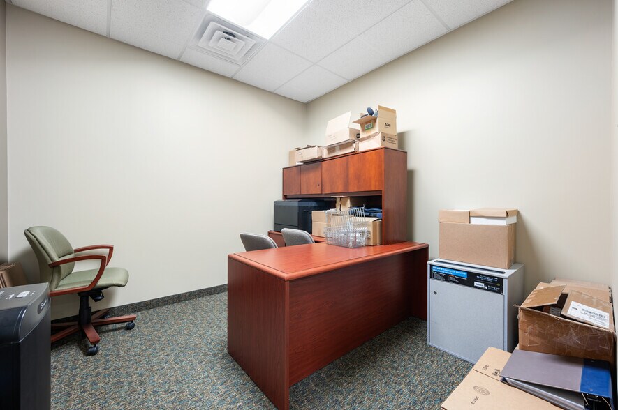 More Photos Of 3000 W White River Blvd, Muncie Office For Sale