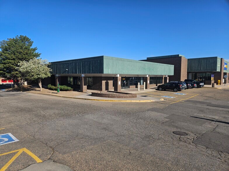 Primary Photo Of 8203-8267 S Holly St, Centennial Unknown For Lease