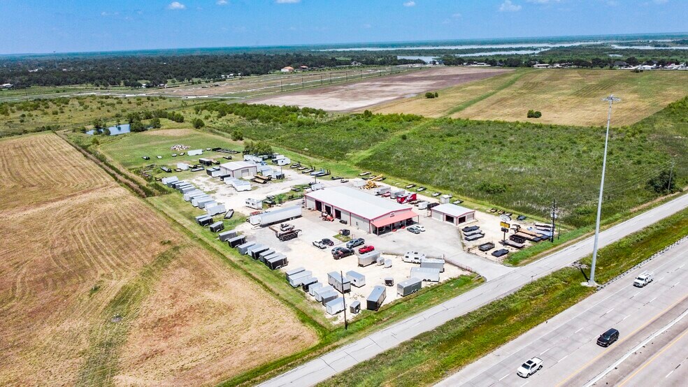 More Photos Of I-10, Mont Belvieu Land For Sale