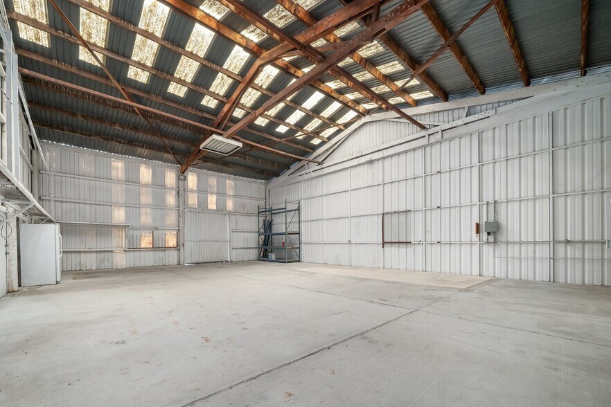 More Photos Of 2320 Ramada Dr, Paso Robles Industrial For Lease