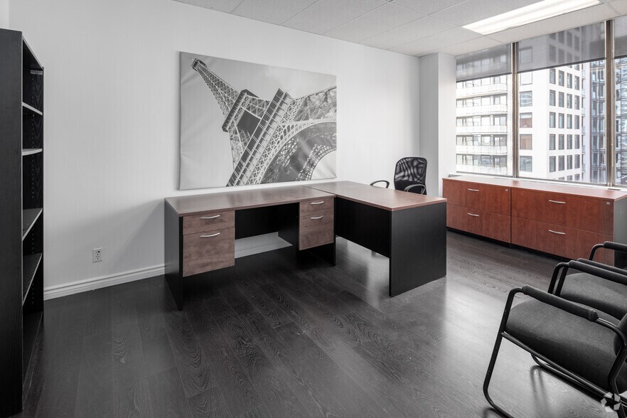 More Photos Of 120 Eglinton Ave E, Toronto Medical For Lease