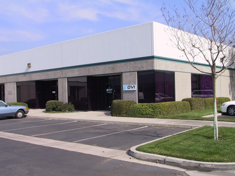 More Photos Of 1241 N Lakeview Ave, Anaheim Unknown For Lease