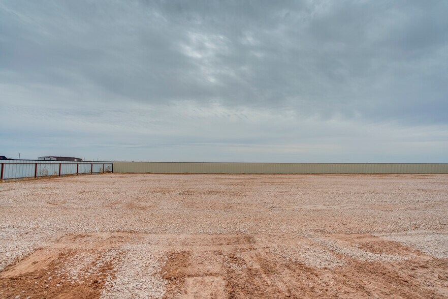 More Photos Of MLK between 98th & 114th, Lubbock Industrial For Sale