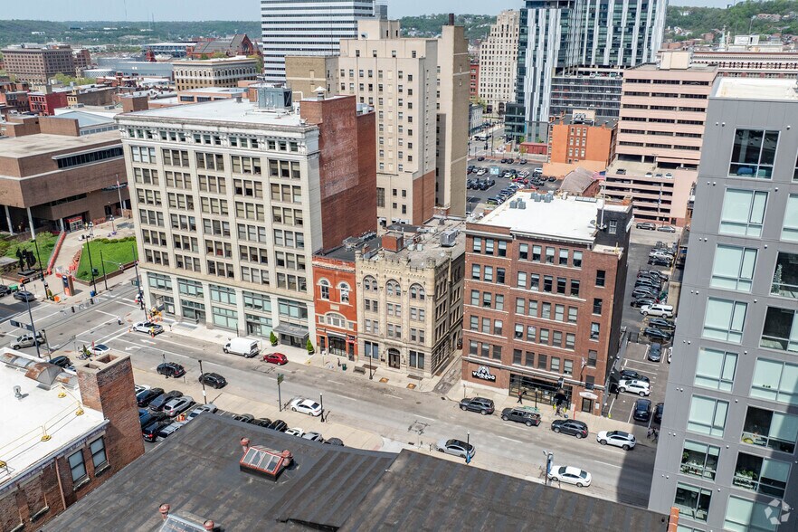 More Photos Of 114 E Eighth St, Cincinnati Loft Creative Space For Lease