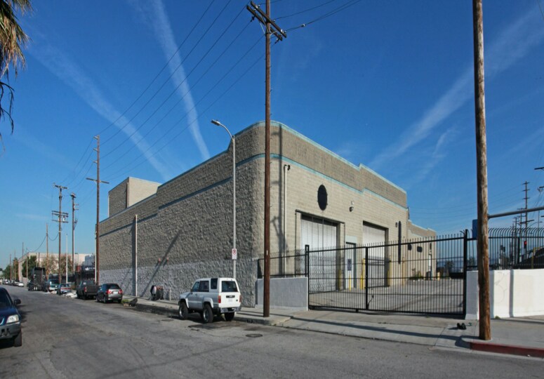 More Photos Of 4121 S Alameda St, Los Angeles Warehouse For Lease