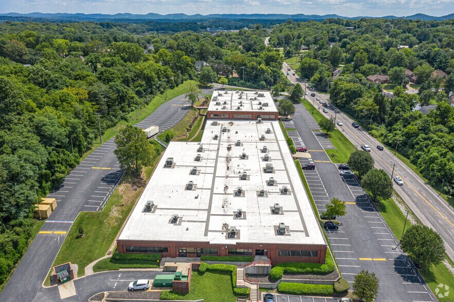 More Photos Of 5880 Nolensville Pike, Nashville Office For Lease