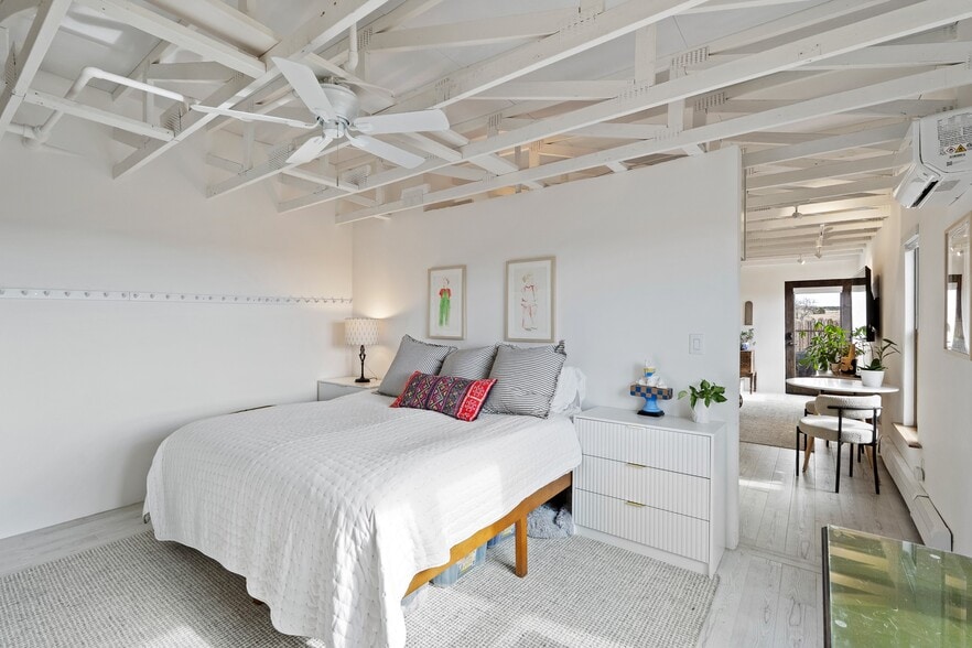 More Photos Of 4 N Chamisa Dr, Santa Fe Specialty For Sale