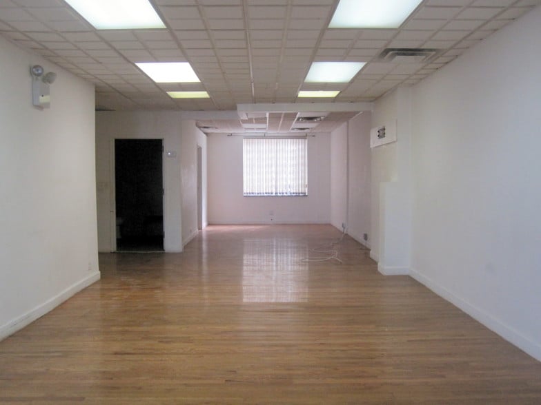 More Photos Of 7618 Rockaway Blvd, Woodhaven Storefront Retail Residential For Sale