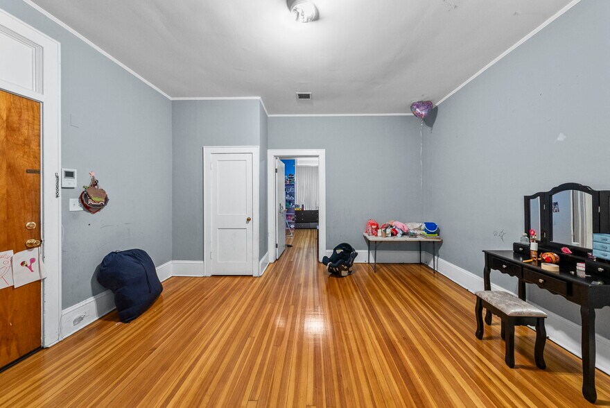 More Photos Of 303-309 Maple St, Perth Amboy Storefront Retail Residential For Sale