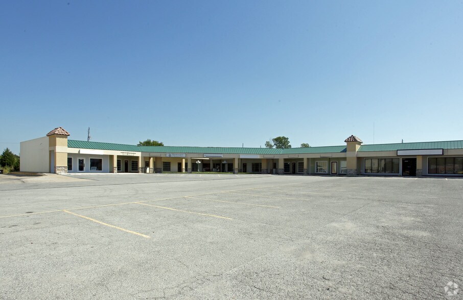 More Photos Of 13795 S Ok-51 Hwy, Coweta Unknown For Lease