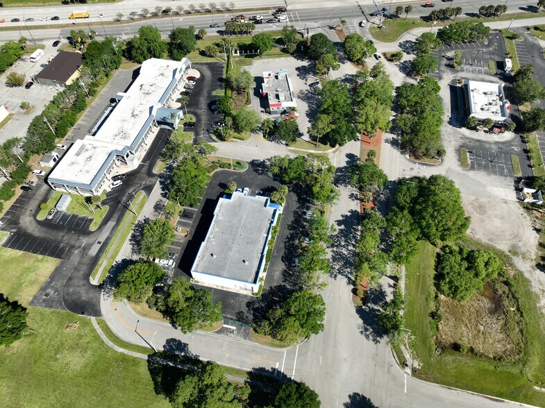 More Photos Of 2820 Reynolds Dr, Fort Pierce Warehouse For Lease