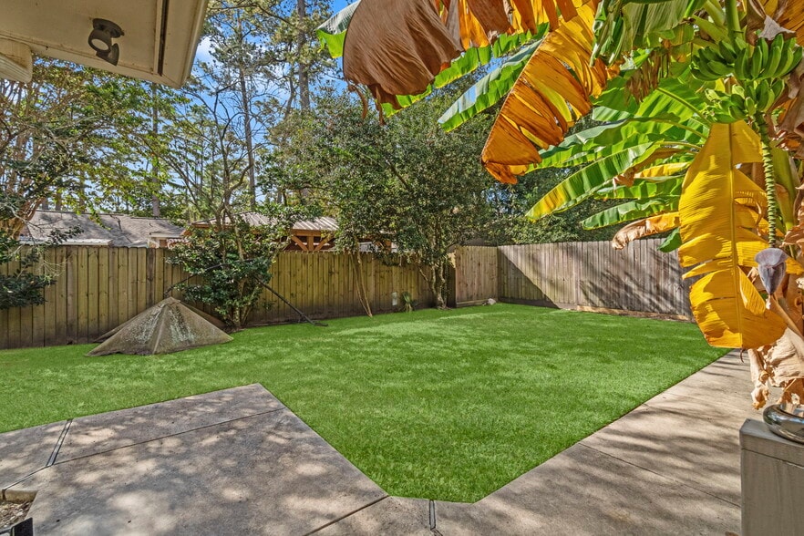 More Photos Of 1930 River Falls Dr, Kingwood Assisted Living For Sale