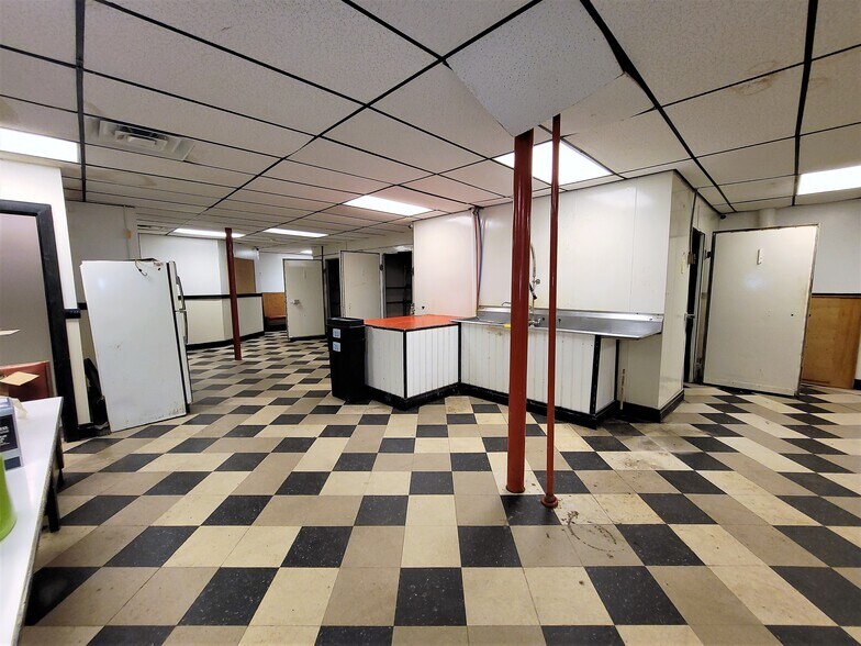 More Photos Of 1606 Argillite Rd, Flatwoods Restaurant For Sale