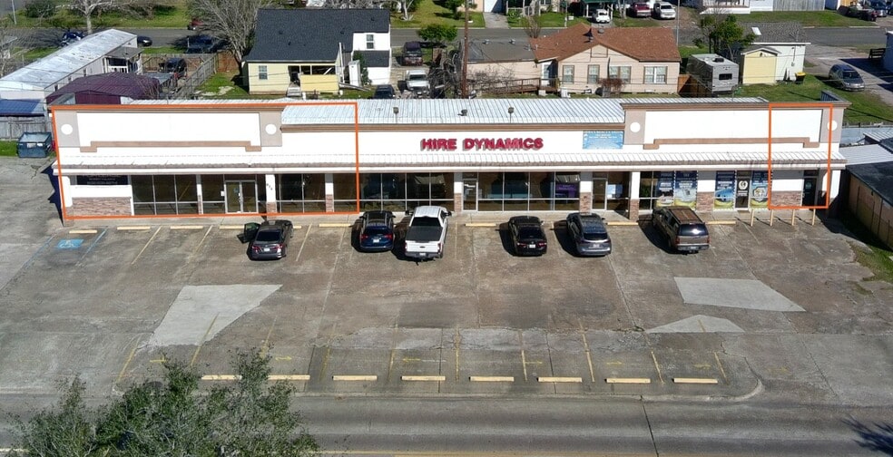 More Photos Of 614 Park St, Baytown Storefront For Lease