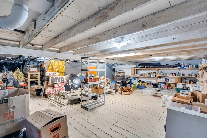 More Photos Of 1908 Magazine St, New Orleans Storefront Retail Residential For Sale