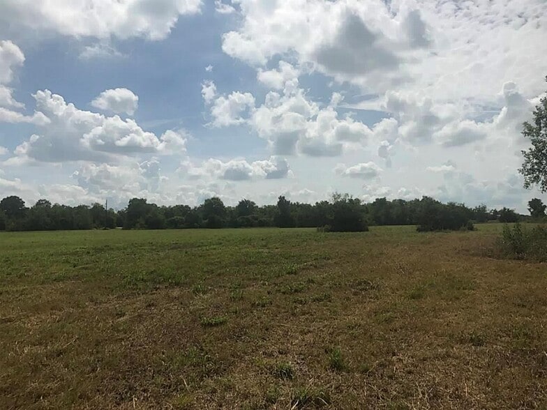 More Photos Of 3210 Hwy 35, Alvin Land For Sale