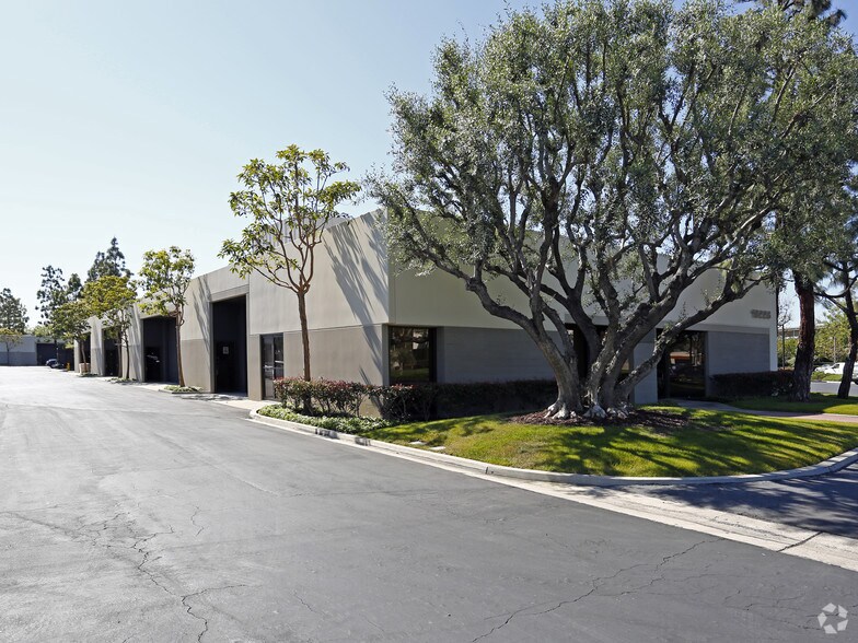 More Photos Of 1200 Main St, Irvine Unknown For Lease