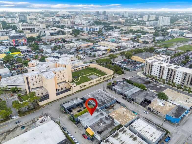 More Photos Of 2320-2326 NW 7th Ct, Miami Warehouse For Lease