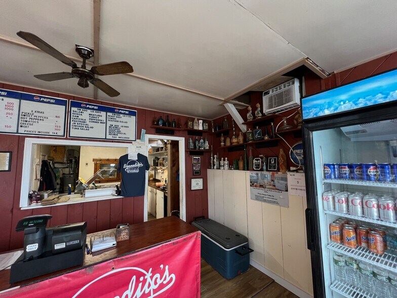 More Photos Of 233 Poquonnock Rd, Groton Restaurant For Sale